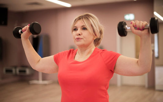 ¿La menopausia adelgaza o engorda? Cómo cambian el cuerpo y el metabolismo femenino